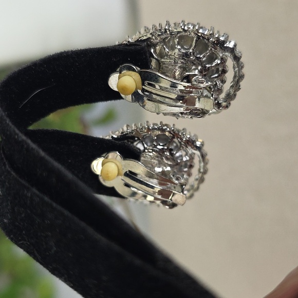 Silver Statement Glam Rhinestone Clip On Earrings - Picture 6 of 7